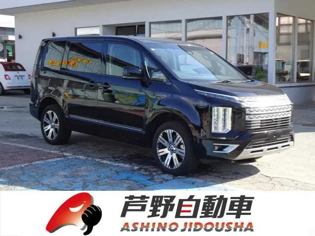 Mitsubishi Delica D:5 2022 — фото 1, купить с доставкой в Москву