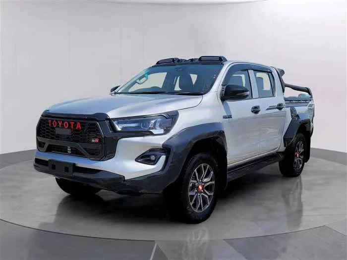 Toyota Hilux 2023 — фото 1, купить с доставкой в Москву