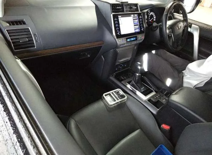 Toyota Land Cruiser Prado TX-L MAT BLACK 7-SEATS 2022 — миниатюра 2