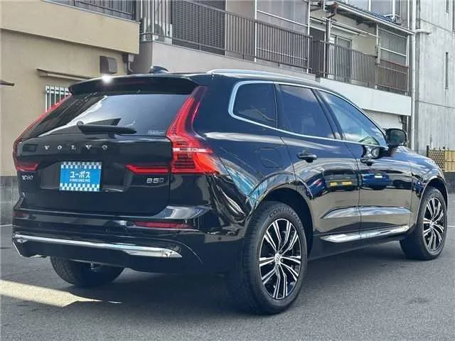 Volvo XC60 B5 AWD 2022 — миниатюра 2