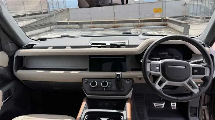 Land Rover Defender 110 S D300 2023 — миниатюра 2