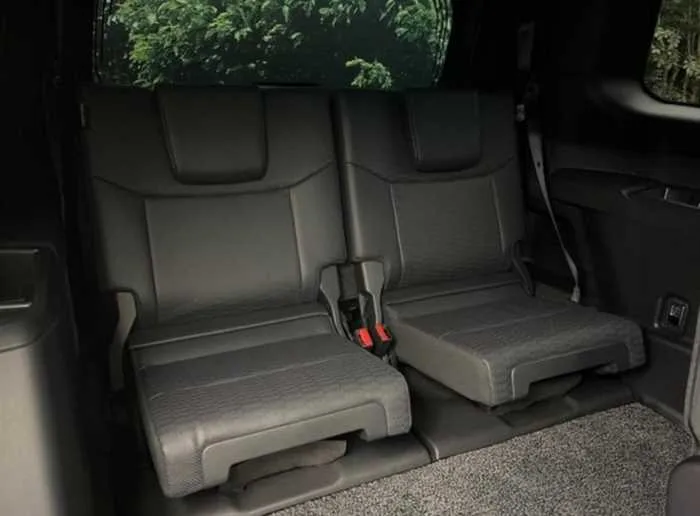 Toyota Land Cruiser 250 VX DIESEL 7-SEATS 2024 — миниатюра 2