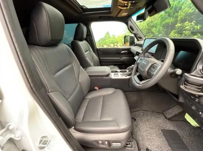 Toyota Land Cruiser 250 VX DIESEL 7-SEATS 2024 — миниатюра 3