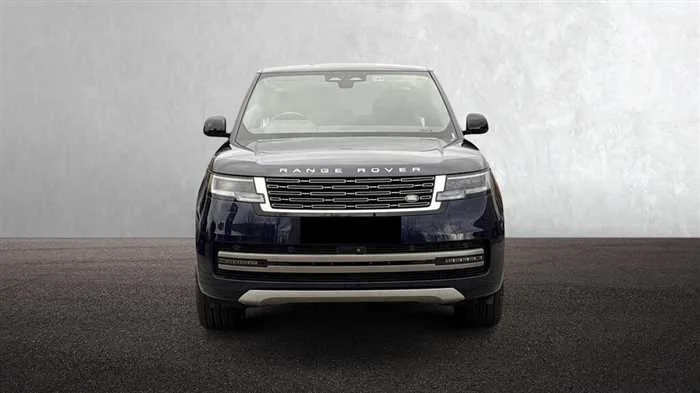 Land Rover Range Rover AUTOMATIC DIESEL 2023 — миниатюра 2