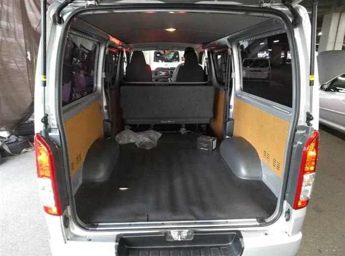 Toyota Hiace Van LONG DX GL PACKAGE 2022 — миниатюра 3