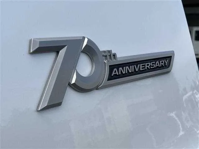 Toyota Land Cruiser 2023 — миниатюра 3