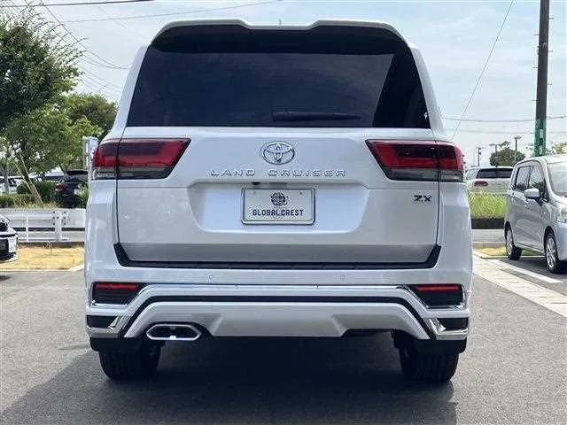 Toyota Land Cruiser 2023 — миниатюра 4