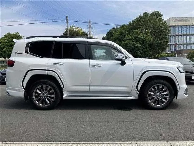 Toyota Land Cruiser 2023 — миниатюра 5