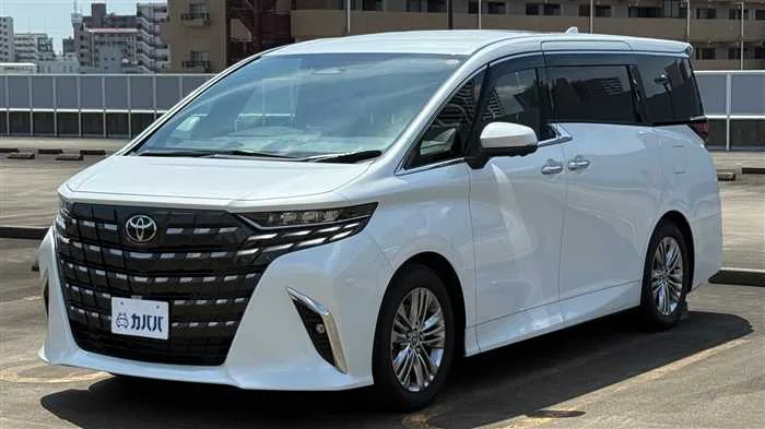Toyota Alphard 2.5 Z 2025 — фото 1, купить с доставкой в Москву