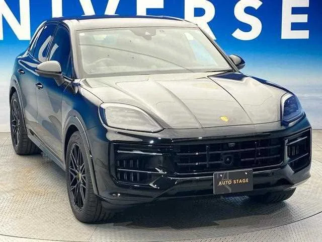 Porsche Cayenne 2023 — миниатюра 3