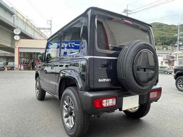 Suzuki Jimny 2025 — миниатюра 5