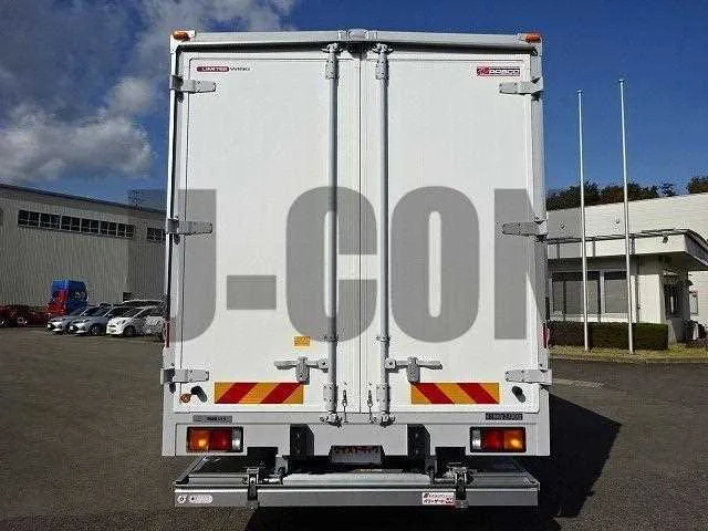 Mitsubishi Fuso FIGHTER 2024 — миниатюра 2