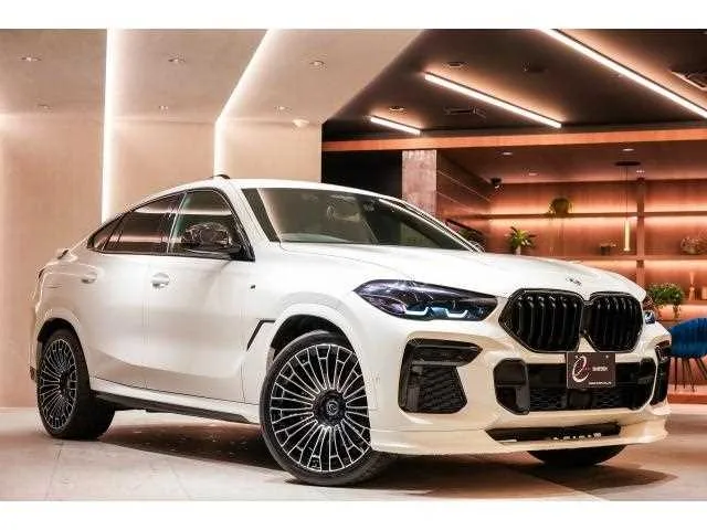 BMW X6 2022 — фото 1, купить с доставкой в Москву