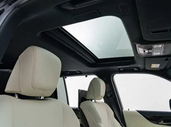 Lexus LX LX600 *MODELISTA*MARK LEVINSON*REAR ENTERTAINMENT* 2024 — миниатюра 4
