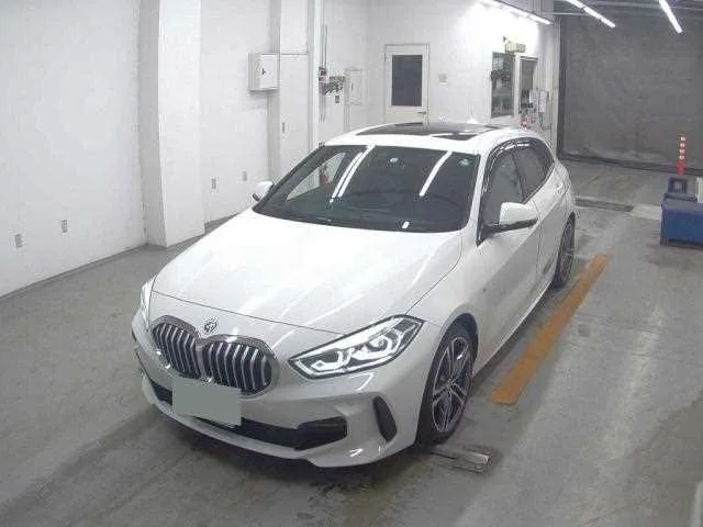 BMW 1 Series 2022 — фото 1, купить с доставкой в Москву