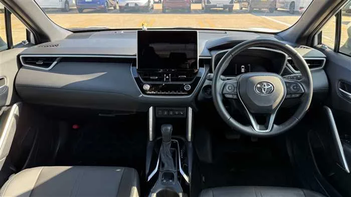 Toyota CorollaCross Z 2024 — миниатюра 4