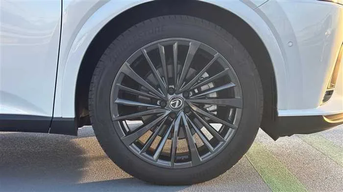 Lexus RX 350 L 2023 — миниатюра 5
