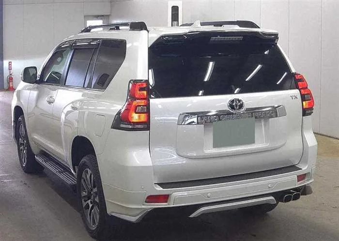 Toyota Land Cruiser Prado 2023 — миниатюра 3