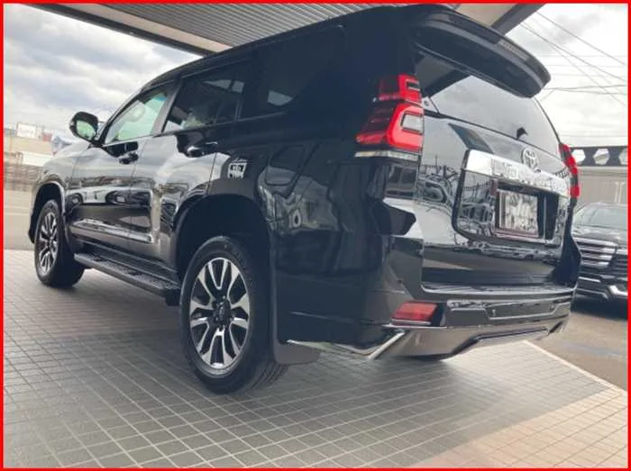 Toyota Land Cruiser Prado TX-L SUNROOF 2022 — миниатюра 3