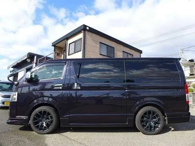 Toyota Hiace Van 2022 — миниатюра 4
