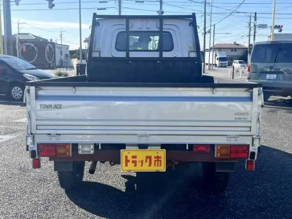 Toyota TOWNACE TRUCK 2022 — миниатюра 4