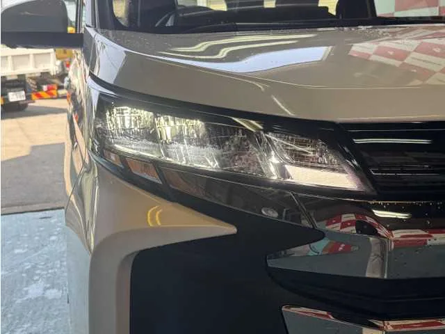 Toyota NOAH 2025 — миниатюра 2