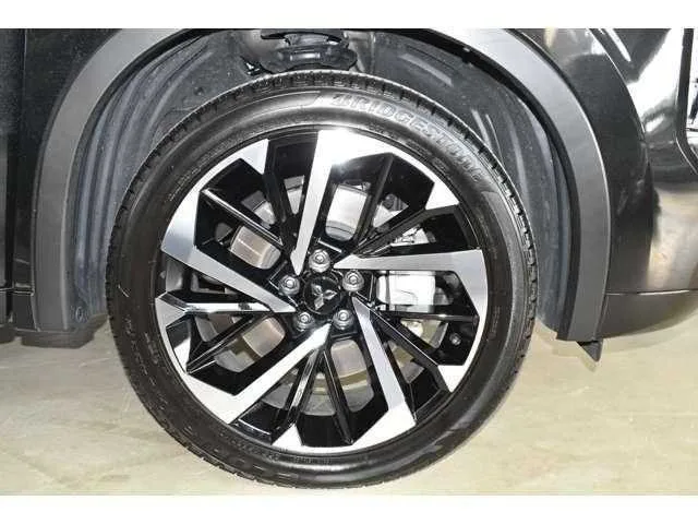 Mitsubishi Outlander 2024 — миниатюра 3