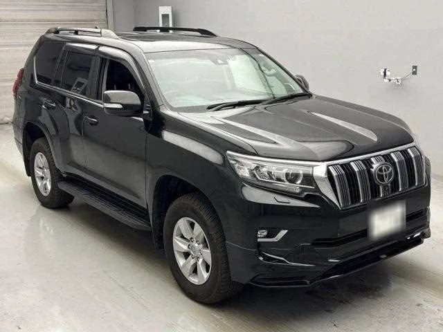 Toyota Land Cruiser Prado 2023 — фото 1, купить с доставкой в Москву