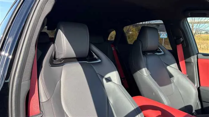 Toyota Crown RS PHEV 2024 — миниатюра 3