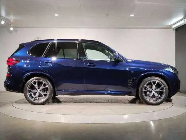 BMW X5 2025 — миниатюра 5