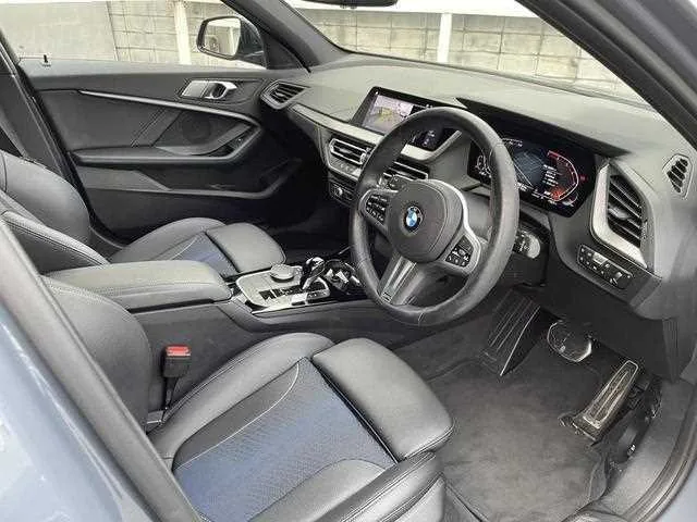 BMW 1 Series 2022 — миниатюра 2