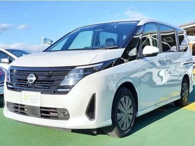 Nissan Serena 2024 — фото 1, купить с доставкой в Москву