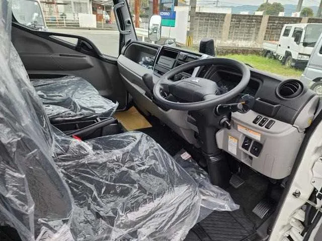 Mitsubishi Canter 2023 — миниатюра 4