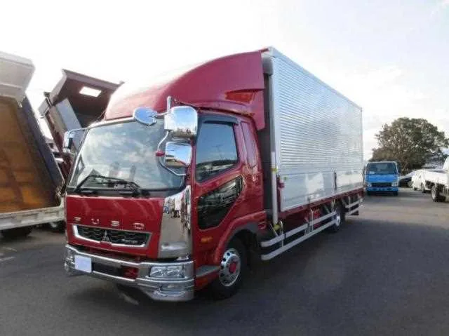 Mitsubishi Fuso Fighter 2024 — фото 1, купить с доставкой в Москву