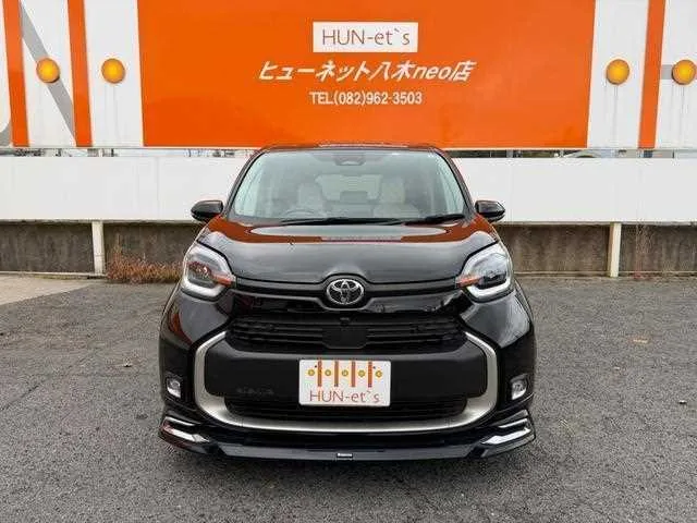Toyota SIENTA 2022 — миниатюра 4