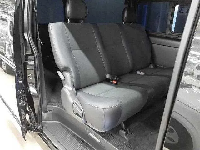 Toyota HIACE VAN 2023 — миниатюра 4