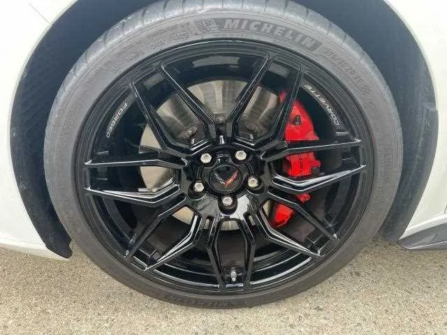 Chevrolet Corvette 2024 — миниатюра 3