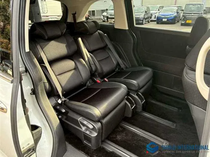 Honda Odyssey 2.0e HEV Absolute EX 2022 — миниатюра 3