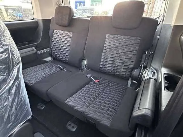 Mitsubishi Delica D:5 2024 — миниатюра 5