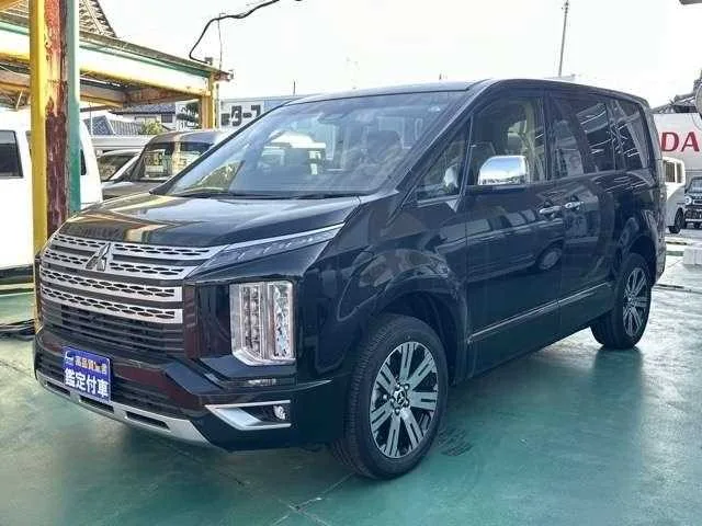 Mitsubishi Delica D:5 2024 — фото 1, купить с доставкой в Москву