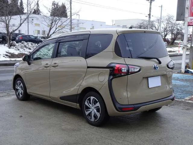 Toyota Sienta 2022 — миниатюра 5