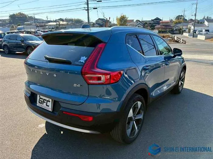 Volvo XC40 XC40 ultimate B4 AWD 4WD 2022 — миниатюра 2