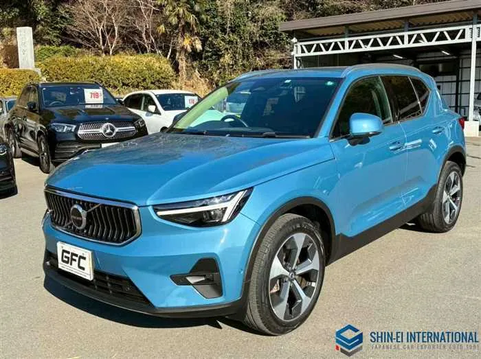 Volvo XC40 XC40 ultimate B4 AWD 4WD 2022 — фото 1, купить с доставкой в Москву