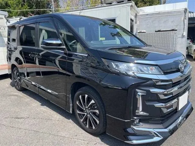 Toyota NOAH 2022 — миниатюра 4