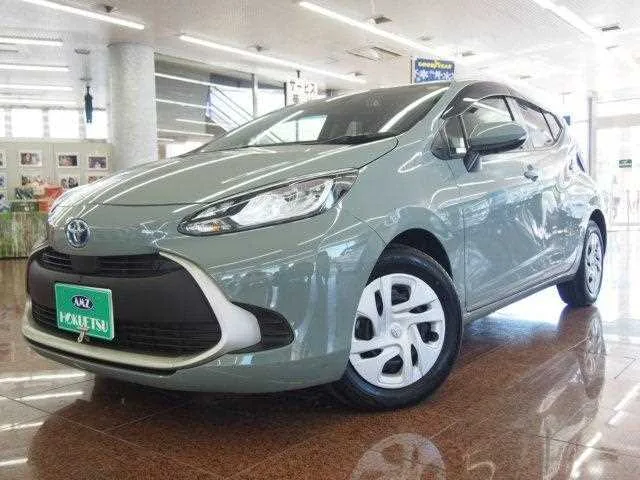 Toyota AQUA 2022 — фото 1, купить с доставкой в Москву