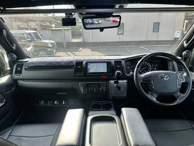 Toyota HIACE VAN 2022 — миниатюра 3
