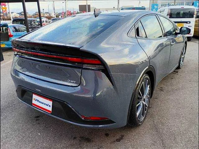 Toyota Prius Z 4WD 2023 — миниатюра 5
