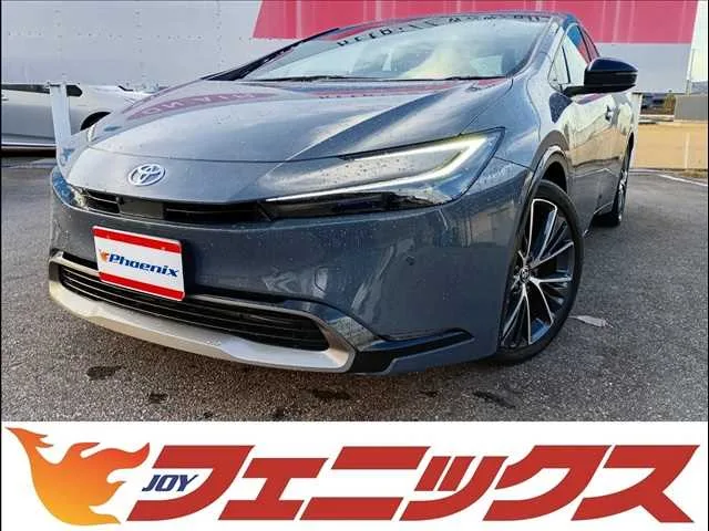 Toyota Prius Z 4WD 2023 — фото 1, купить с доставкой в Москву