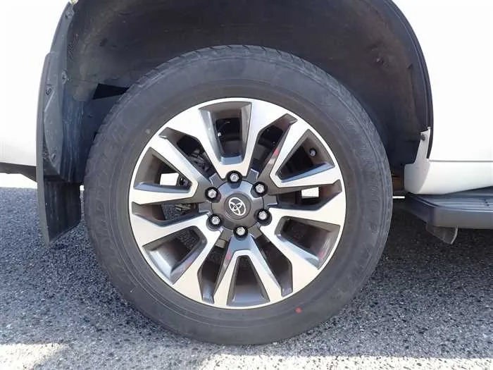 Toyota Land Cruiser Prado TX-L 2022 — миниатюра 3