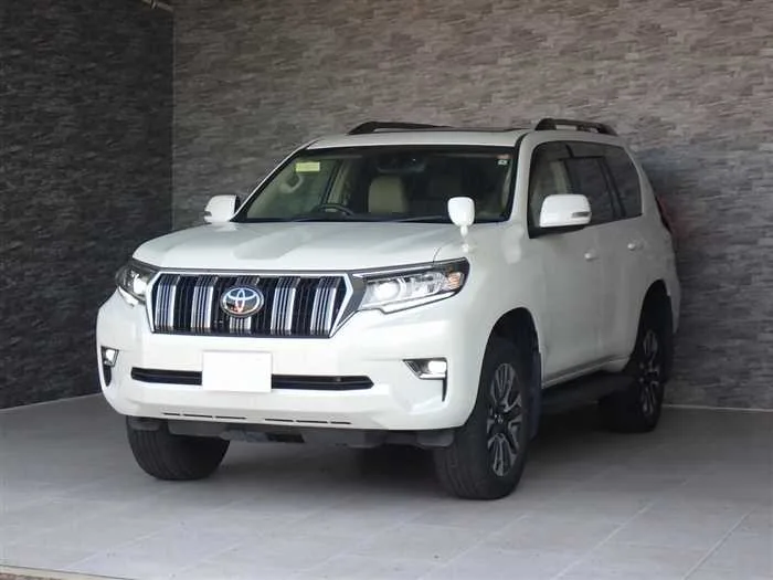 Toyota Land Cruiser Prado TX-L 2022 — фото 1, купить с доставкой в Москву